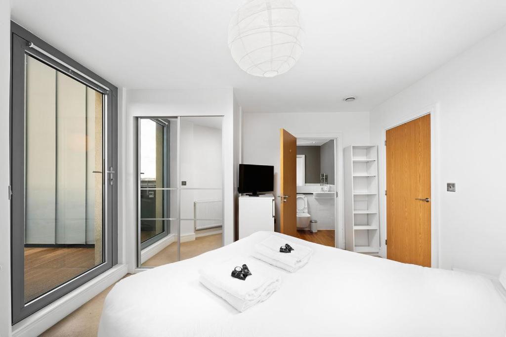 Modern Serviced 3-Bedroom Flat In East London Exteriör bild