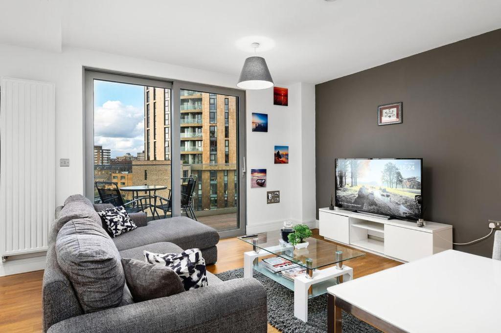 Modern Serviced 3-Bedroom Flat In East London Exteriör bild