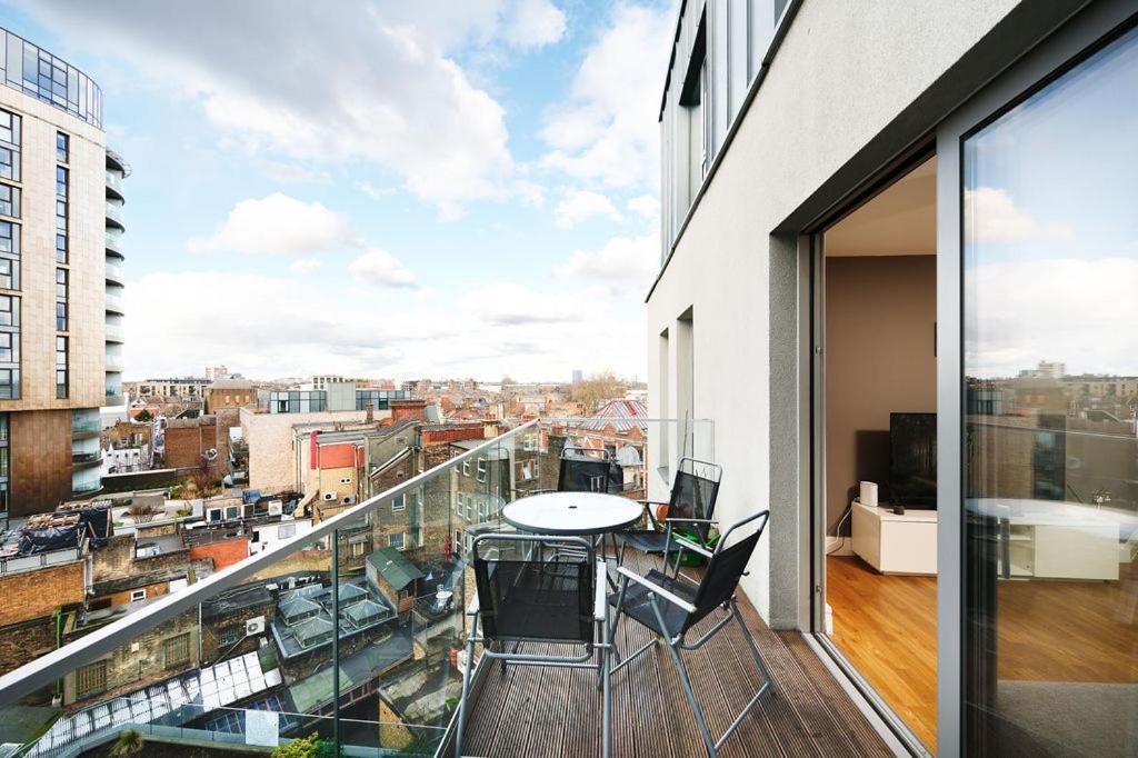 Modern Serviced 3-Bedroom Flat In East London Exteriör bild